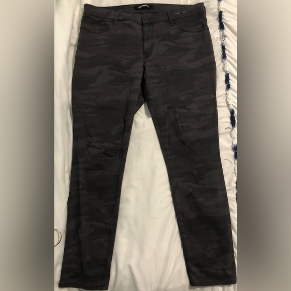 Express Denim - Express Camo Print jeans with stretch - Size 14R
